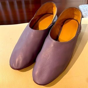 Paloma wool Sofia soft leather shoes in Periwinkle, like new and NIB.